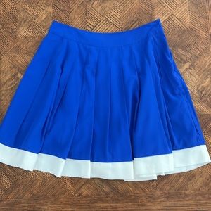 Beautiful Tommy Hilfiger pleated skirt, worn less than five times.